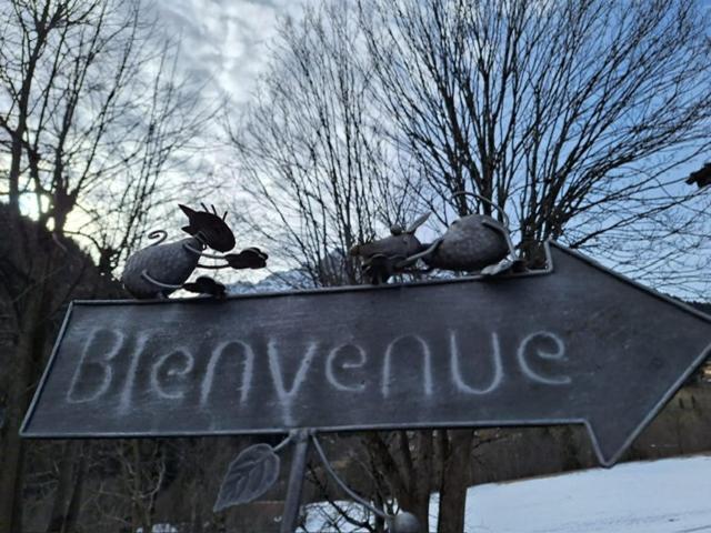 La Coufa, Spacieux Duplex En Chalet, Terrasse, Jardin, Vues Montagnes La Giettaz Exterior photo