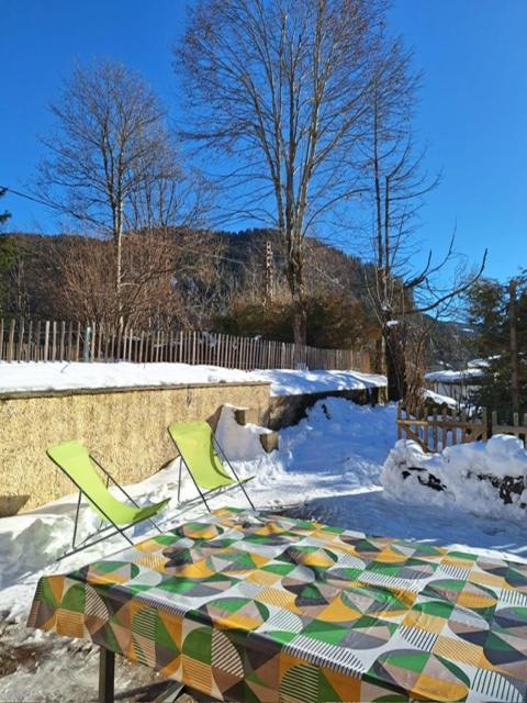 La Coufa, Spacieux Duplex En Chalet, Terrasse, Jardin, Vues Montagnes La Giettaz Exterior photo